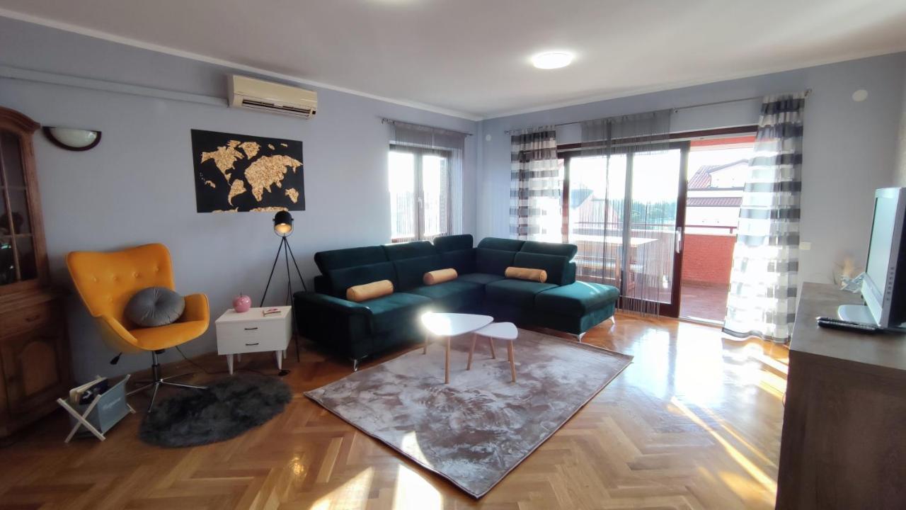 Apartments Marla Пореч Екстериор снимка