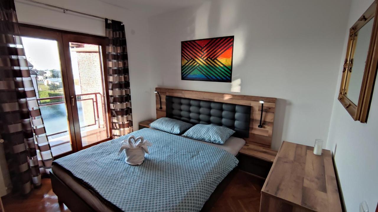Apartments Marla Пореч Екстериор снимка